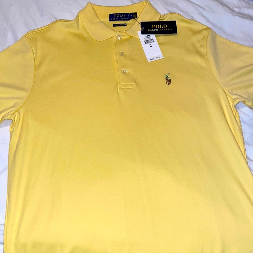 N w t. Mens medium light yellow polo shirt